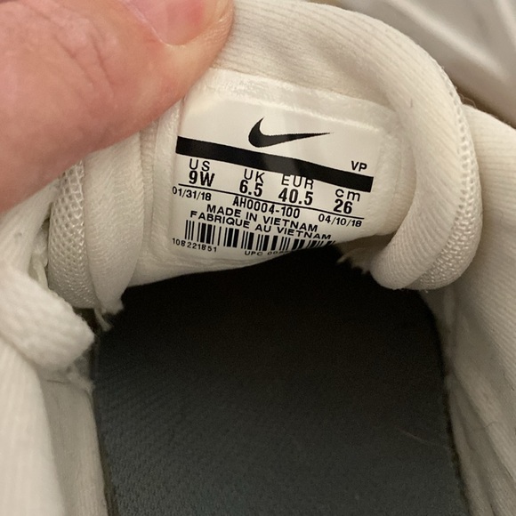 Nike  Flex shoes size 9 white on white and silver good condition women’s - Picture 5 of 8